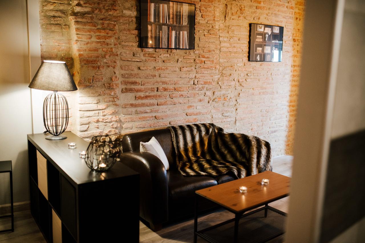 La Suite Romantique Avec Jacuzzi Au Coeur De Perpignan Exterior foto